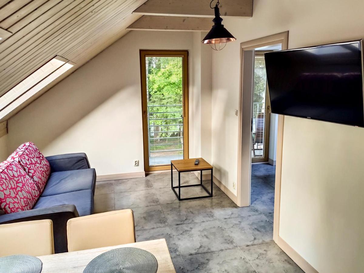 Mazursko - Komfortowe Apartamenty Nad Jeziorem, Sauna, Kominki Na Parterze Kretowiny Esterno foto
