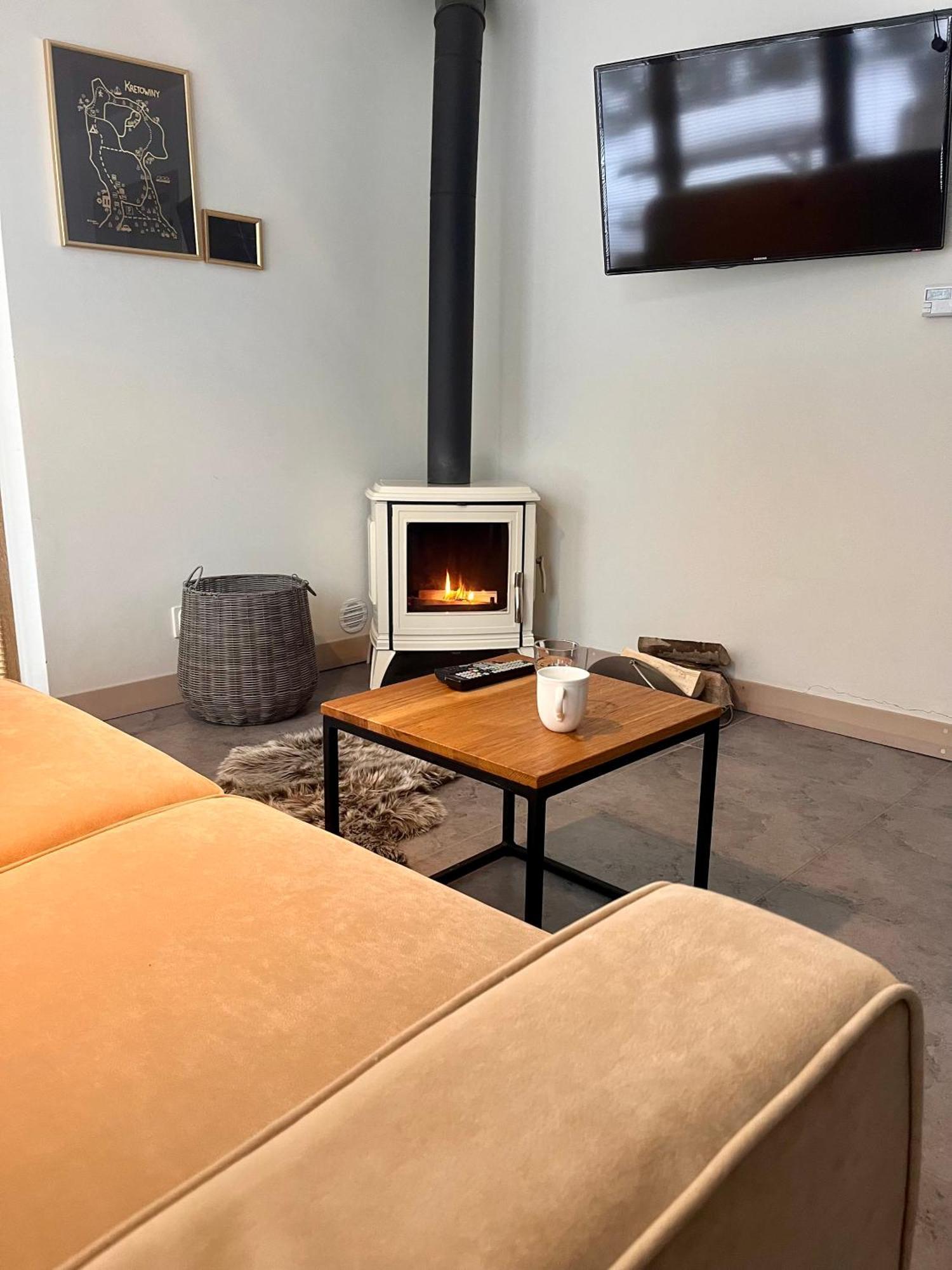 Mazursko - Komfortowe Apartamenty Nad Jeziorem, Sauna, Kominki Na Parterze Kretowiny Esterno foto
